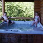 Log Lodge Hot Tub